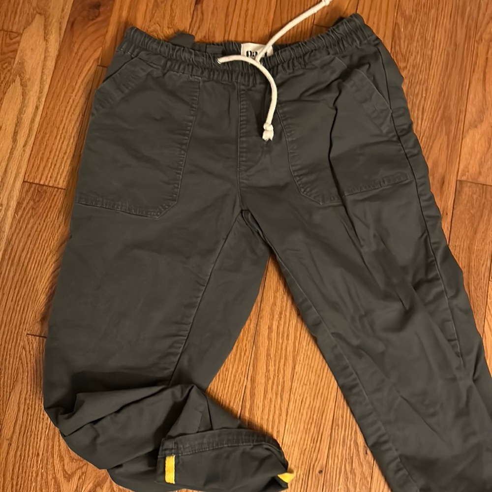 Pact roll up pants